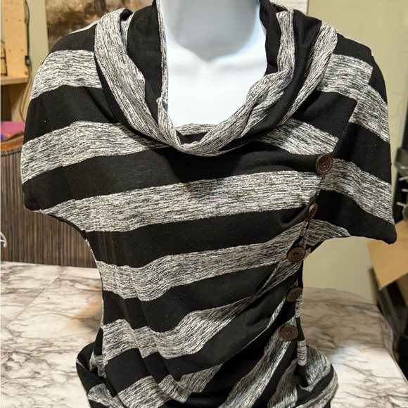 Eclipse Black and Gray Striped Short Sleeve Tee - Picture 1 of 4